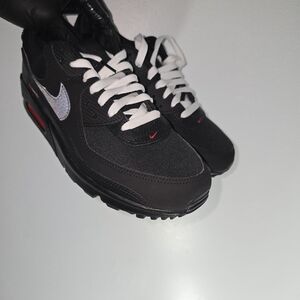 Nike Air Max 90 - DC9388-00 - Bred (Black/Red) - Size 10 *Extra Laces* Brand New
